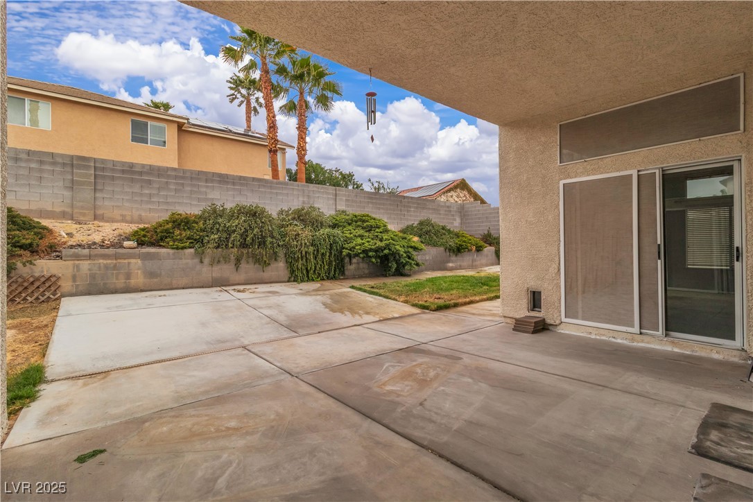 5513 Oakview Falls Court Property Photo 34
