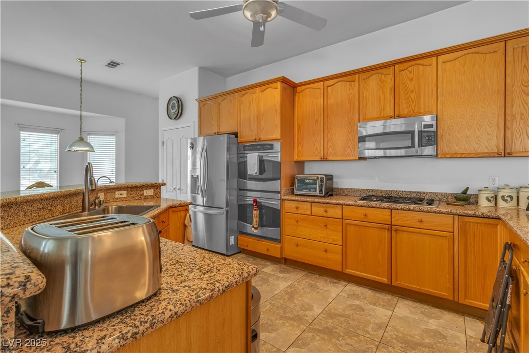 5513 Oakview Falls Court Property Photo 39