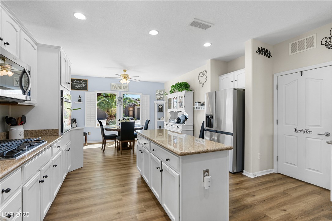 2606 Crested Butte Street Property Photo 16
