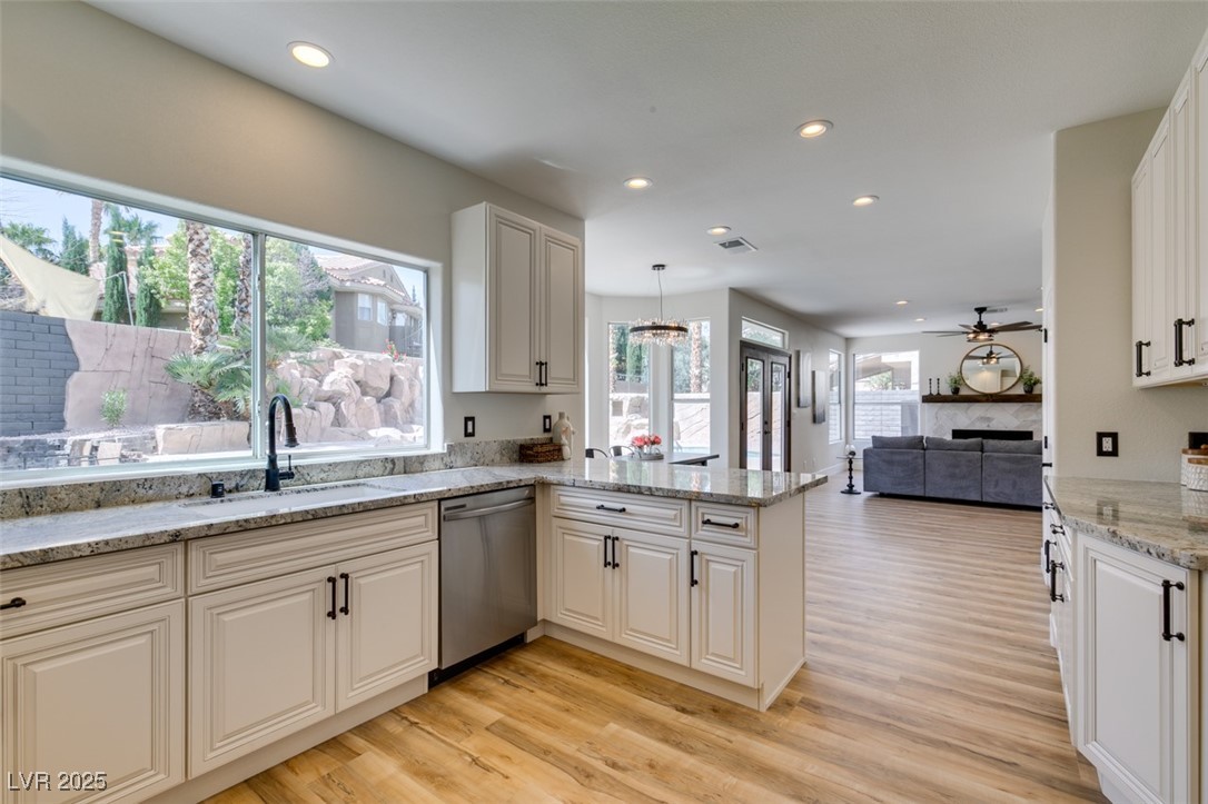 8913 Saint Pierre Drive Property Photo 19