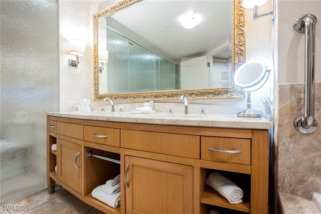 2000 North Fashion Show Drive 4302 Property Photo 38