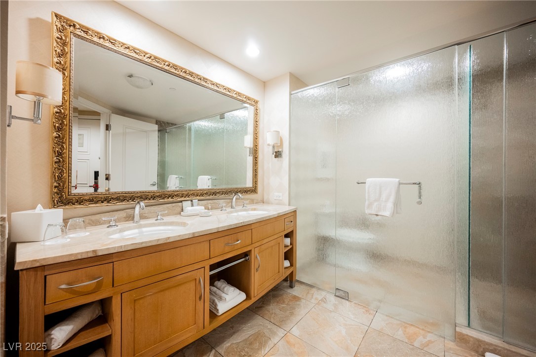 2000 North Fashion Show Drive 4301 Property Photo 26