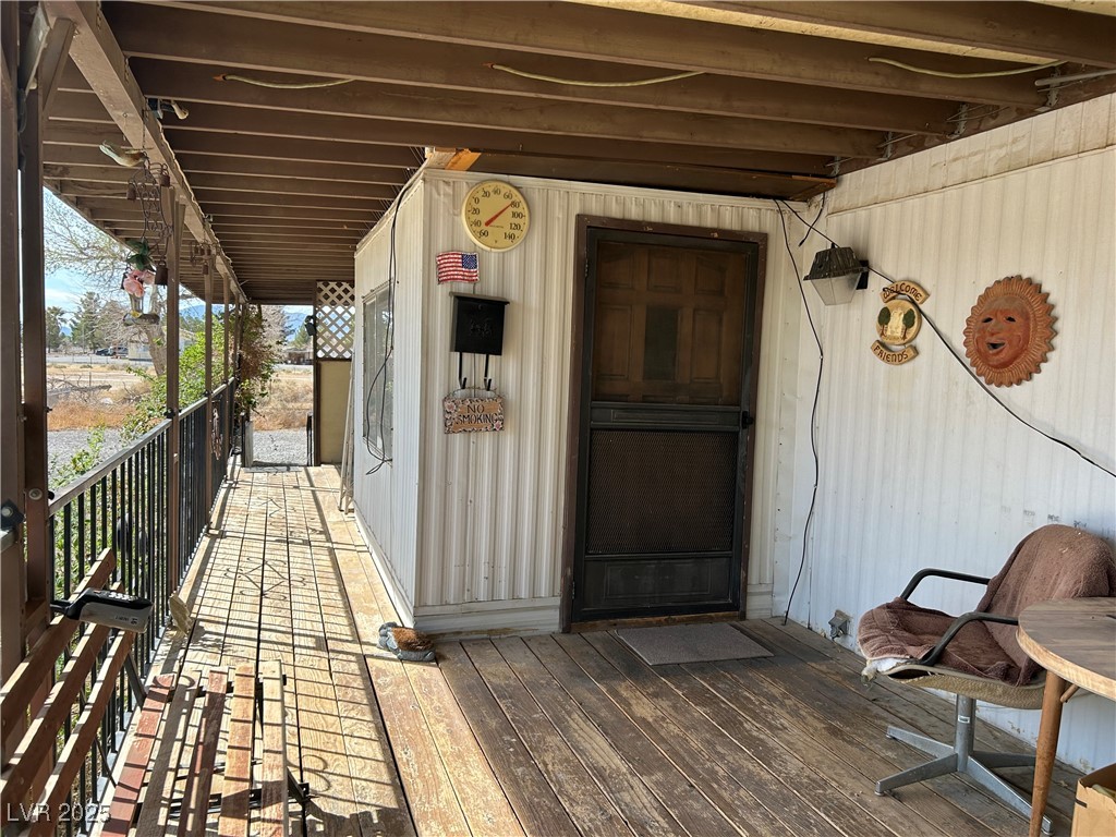 300 North Murphy Street Property Photo 6