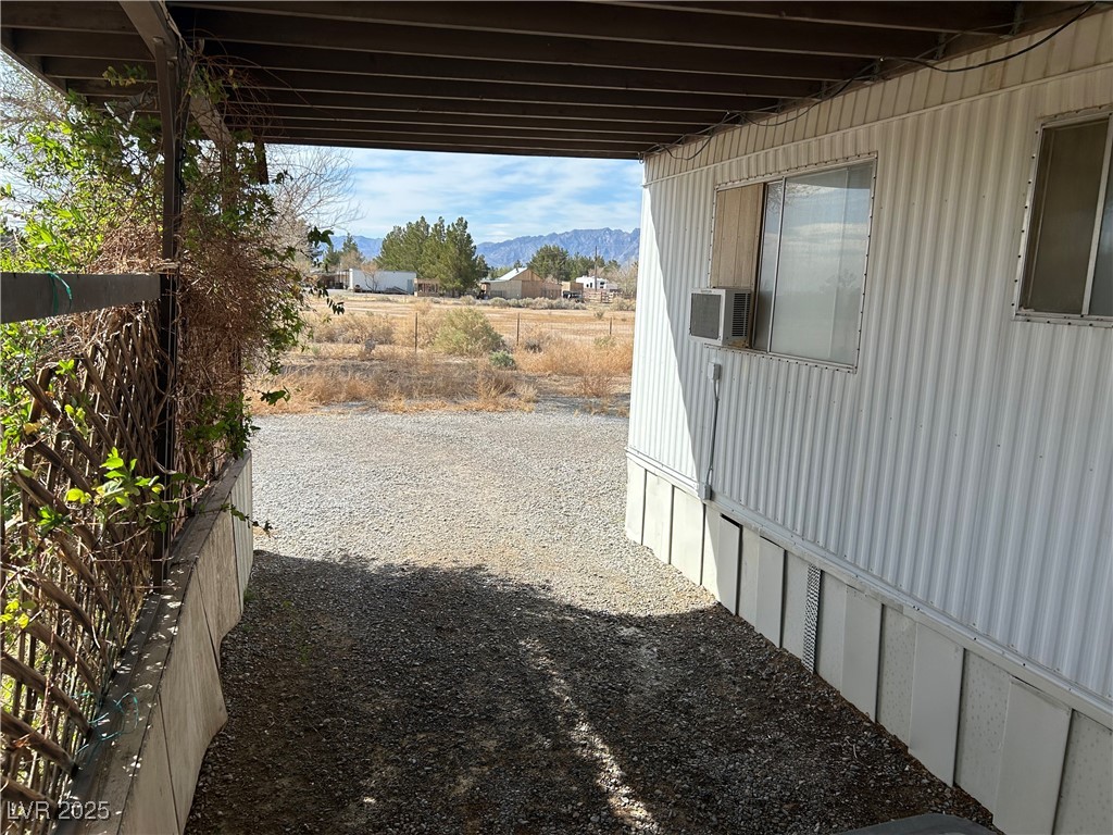 300 North Murphy Street Property Photo 8