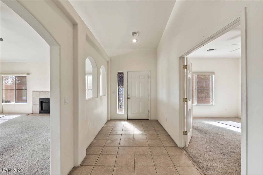 1233 Golf Club Drive Property Photo 3