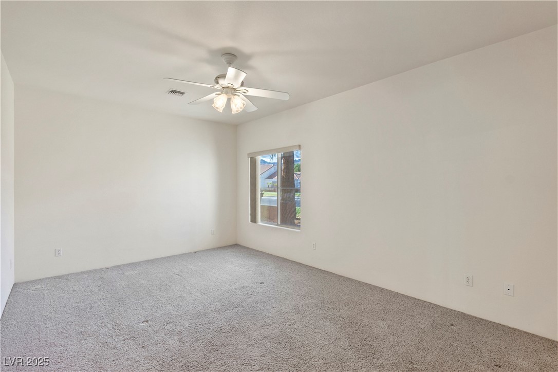 1233 Golf Club Drive Property Photo 10
