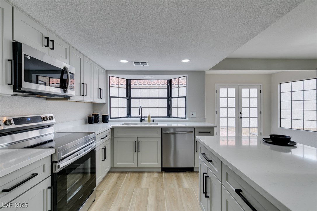 5151 Tennis Court Property Photo