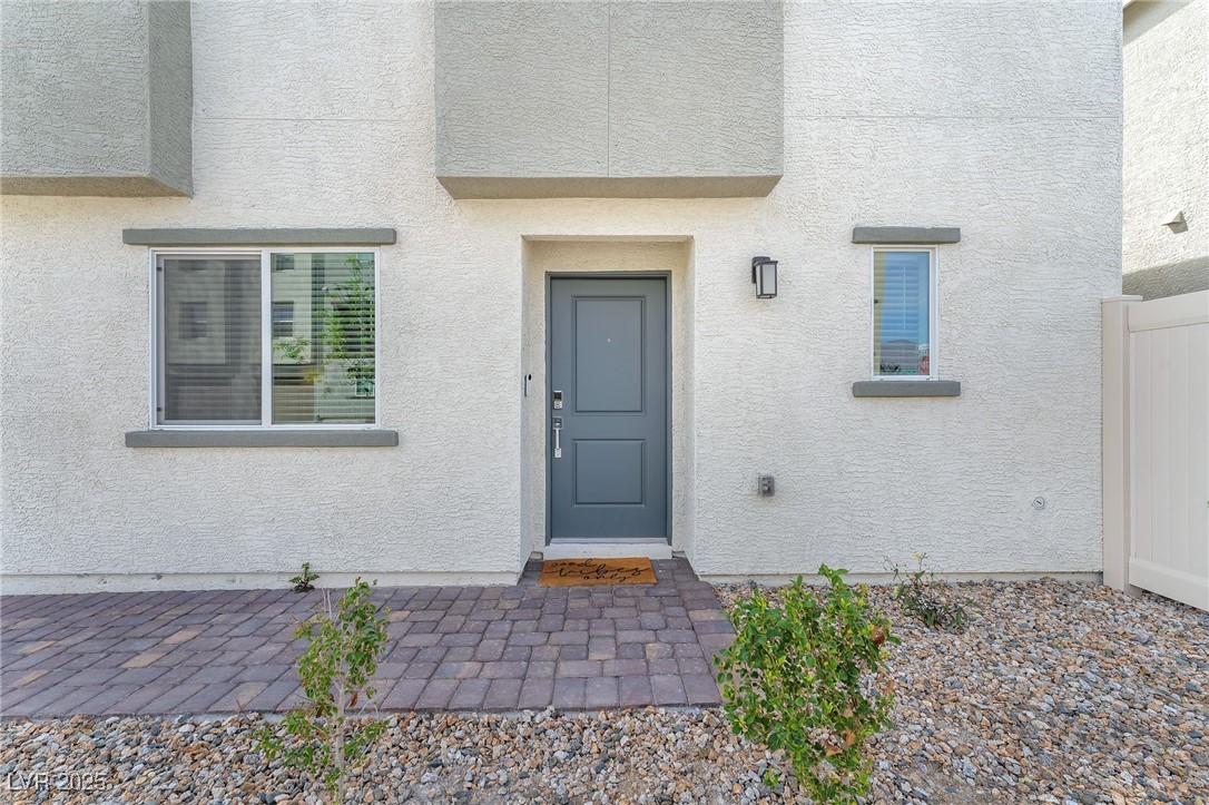 7017 Magenta Moon Street Property Photo 19