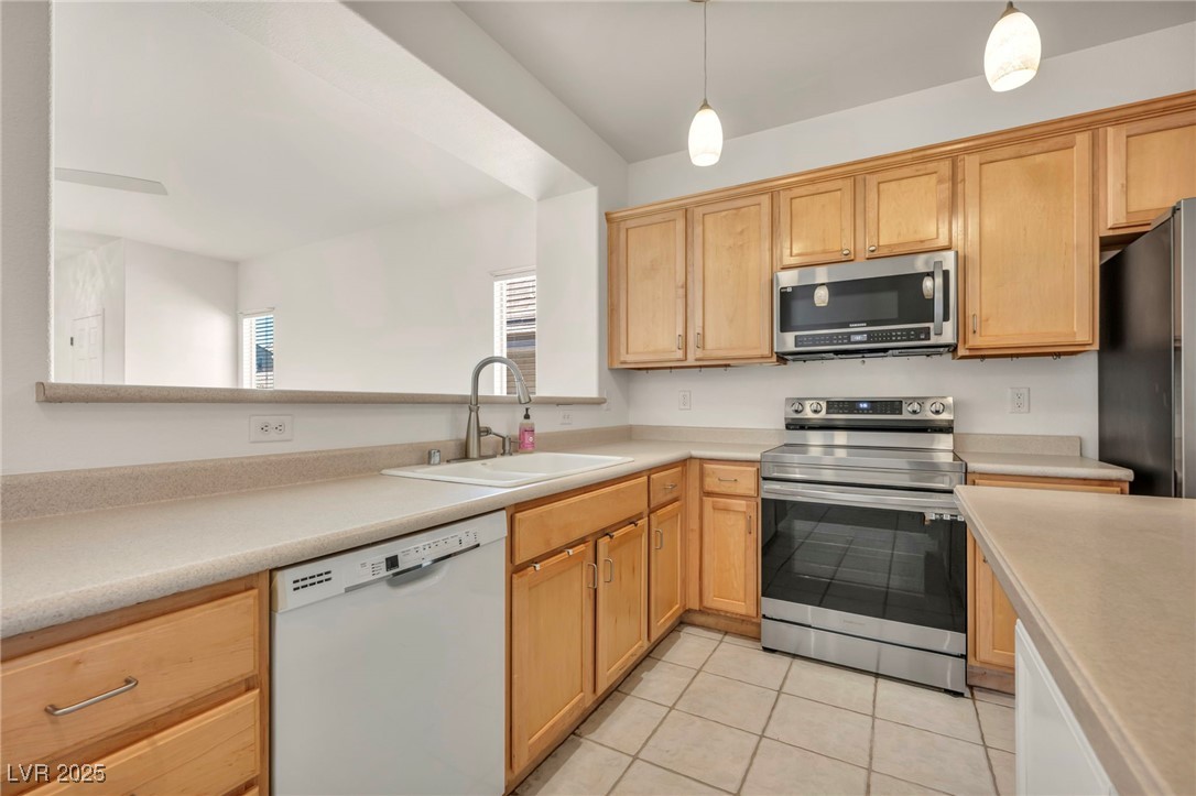 570 Cypress Gardens Place Property Photo 17
