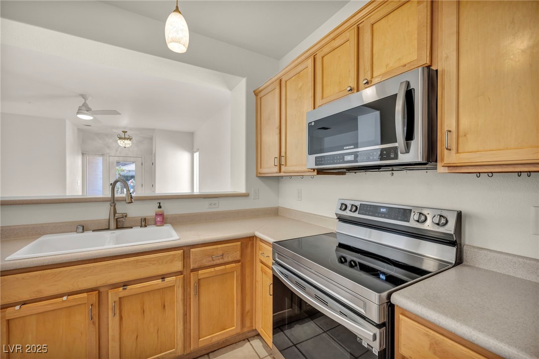 570 Cypress Gardens Place Property Photo 20