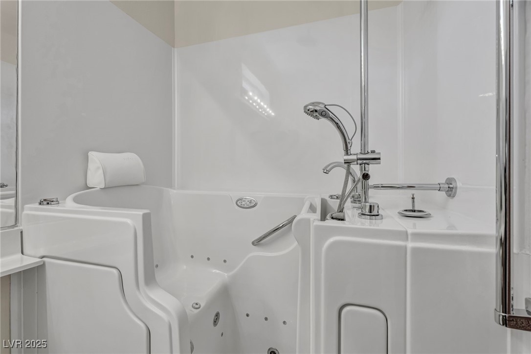 570 Cypress Gardens Place Property Photo 31
