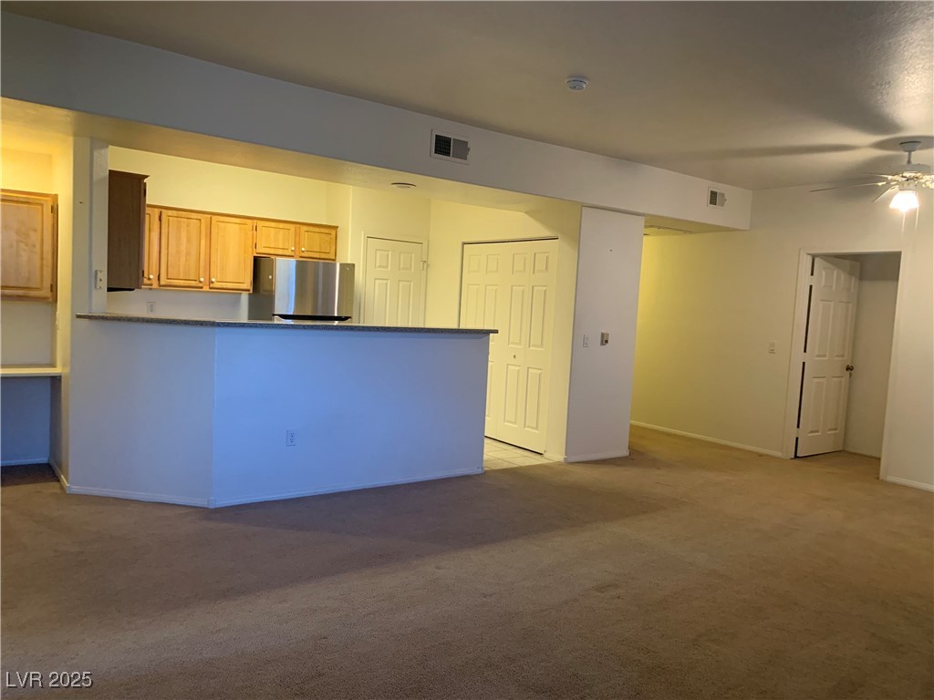 8555 West Russell Road 1078 Property Photo 5