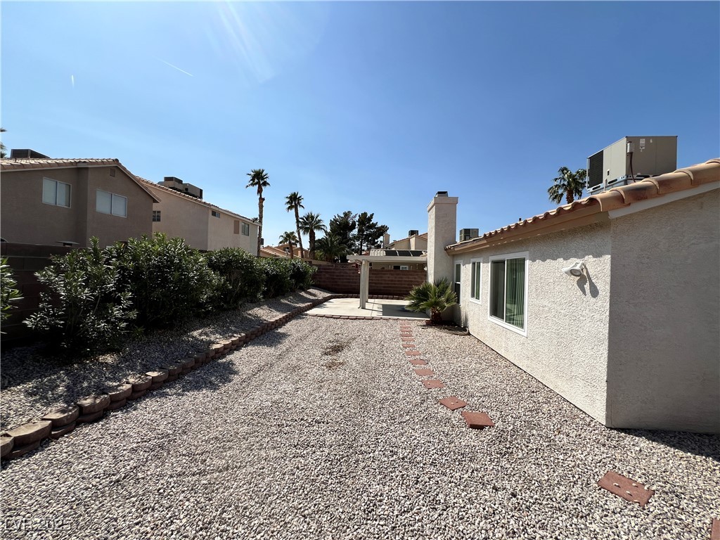 1403 Bareback Court Property Photo 33