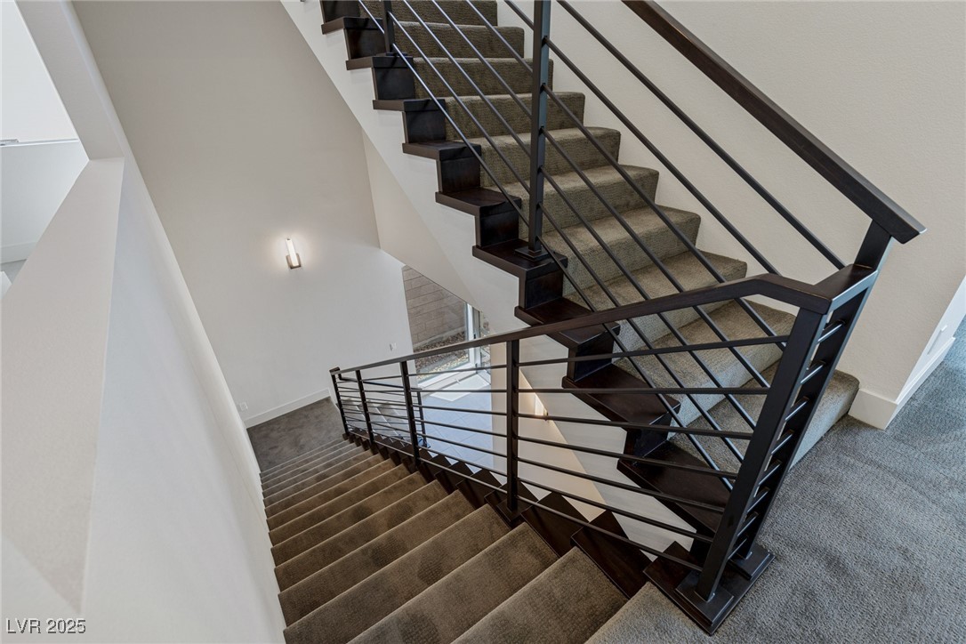 454 Tranquil Peak Court Property Photo 15