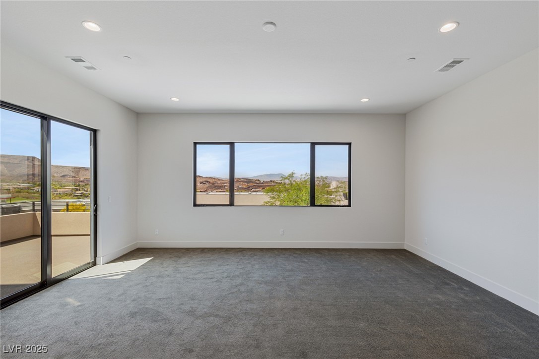 454 Tranquil Peak Court Property Photo 17