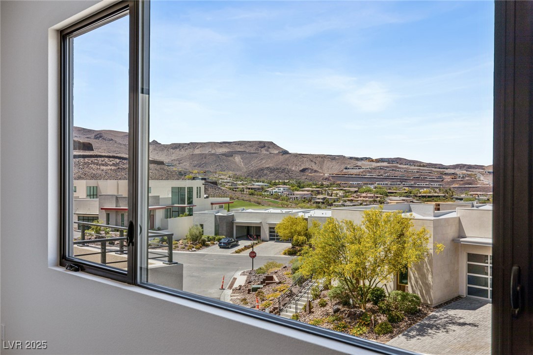 454 Tranquil Peak Court Property Photo 21