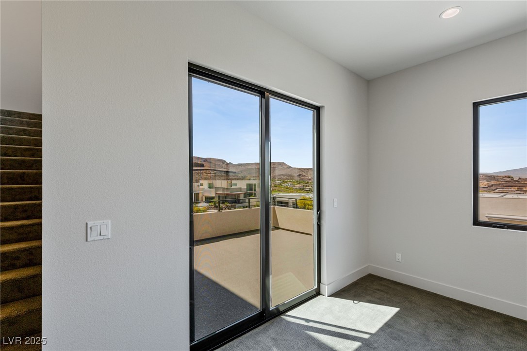 454 Tranquil Peak Court Property Photo 24