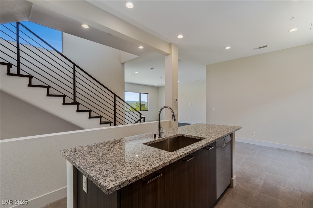 454 Tranquil Peak Court Property Photo 30