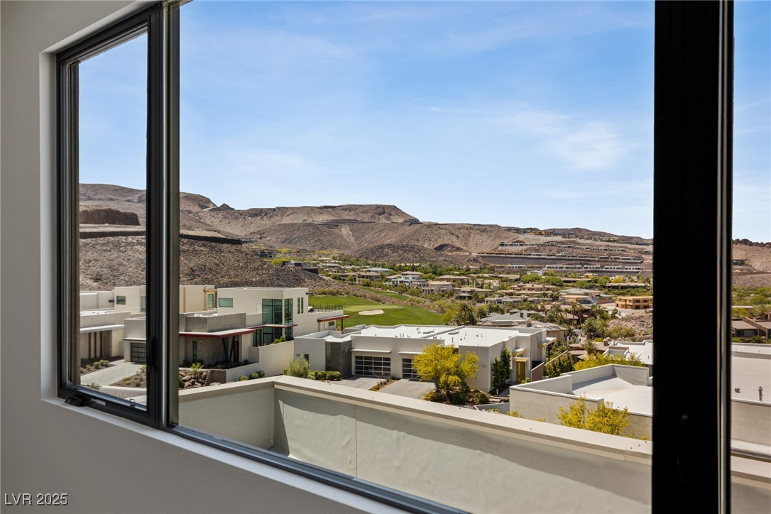 454 Tranquil Peak Court Property Photo 46