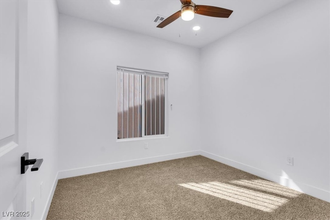 3792 Calle De Rio Avenue Property Photo 7
