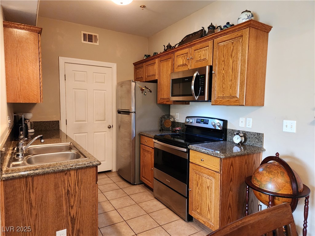 3550 Bay Sands Drive 3077 Property Photo 10