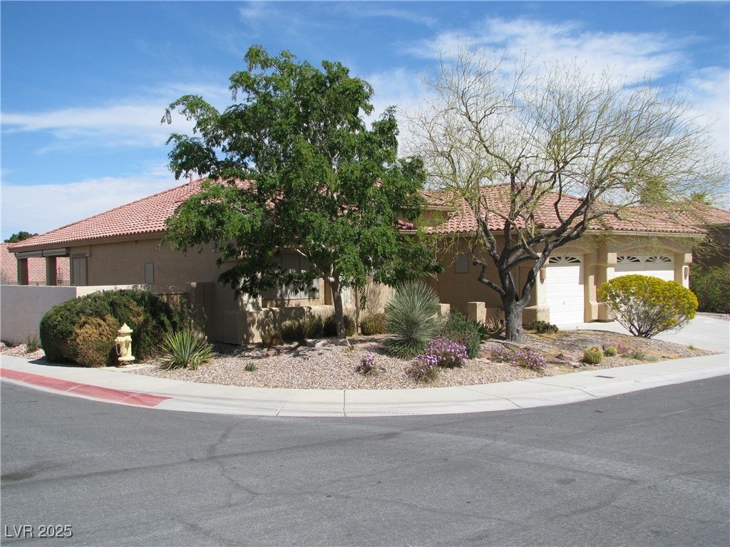 10112 Plomosa Place Property Photo 1
