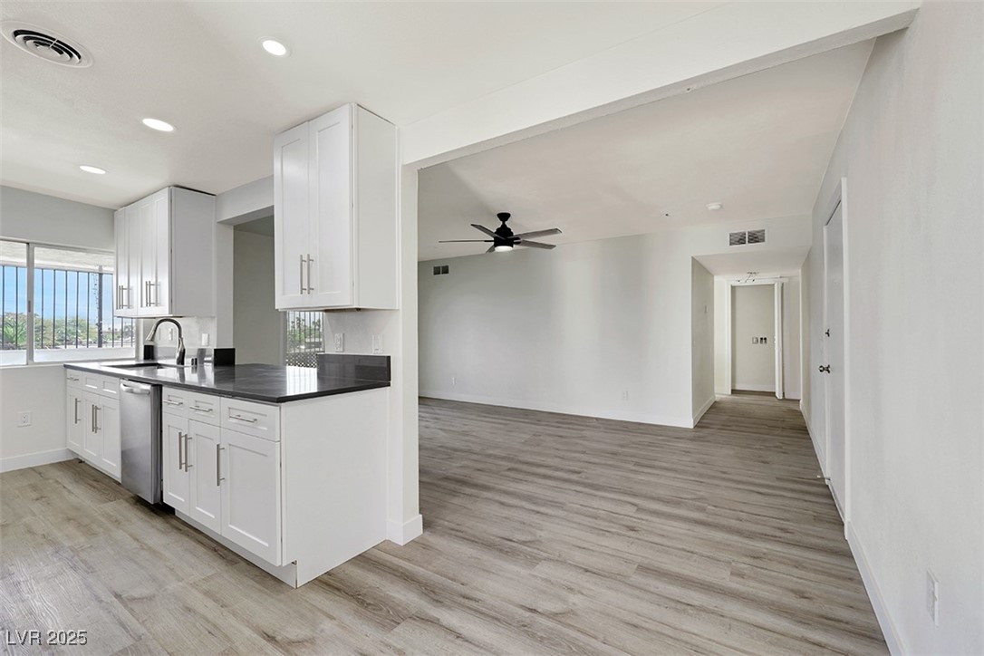 1405 Vegas Valley Drive 312 Property Photo 9