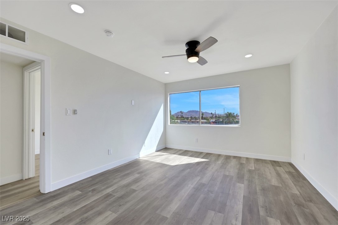 1405 Vegas Valley Drive 312 Property Photo 18