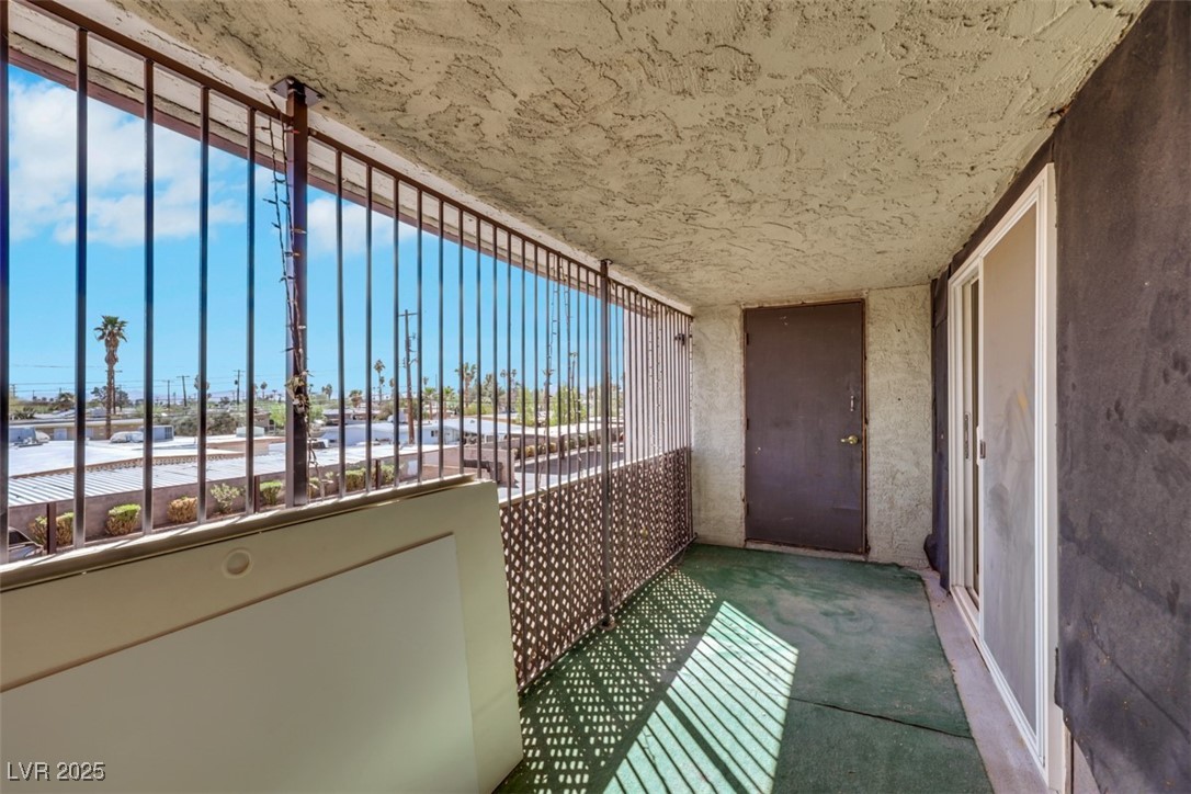 1405 Vegas Valley Drive 312 Property Photo 28