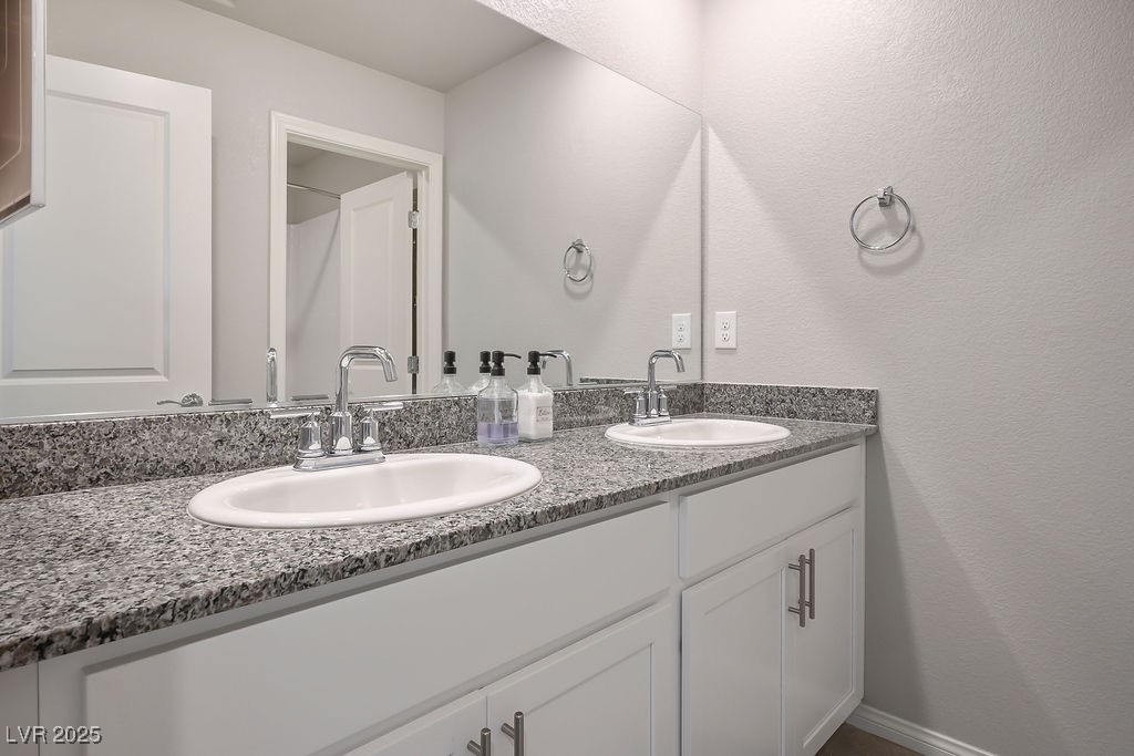 9871 Magnus Court Property Photo 27