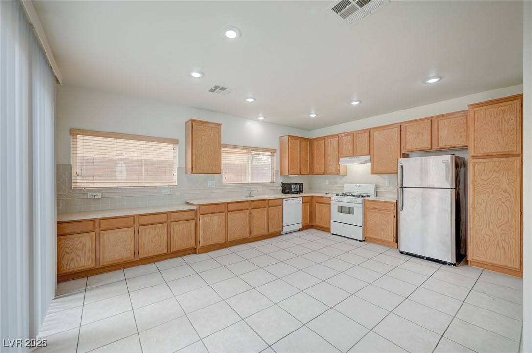 40 Fundy Avenue Property Photo 7