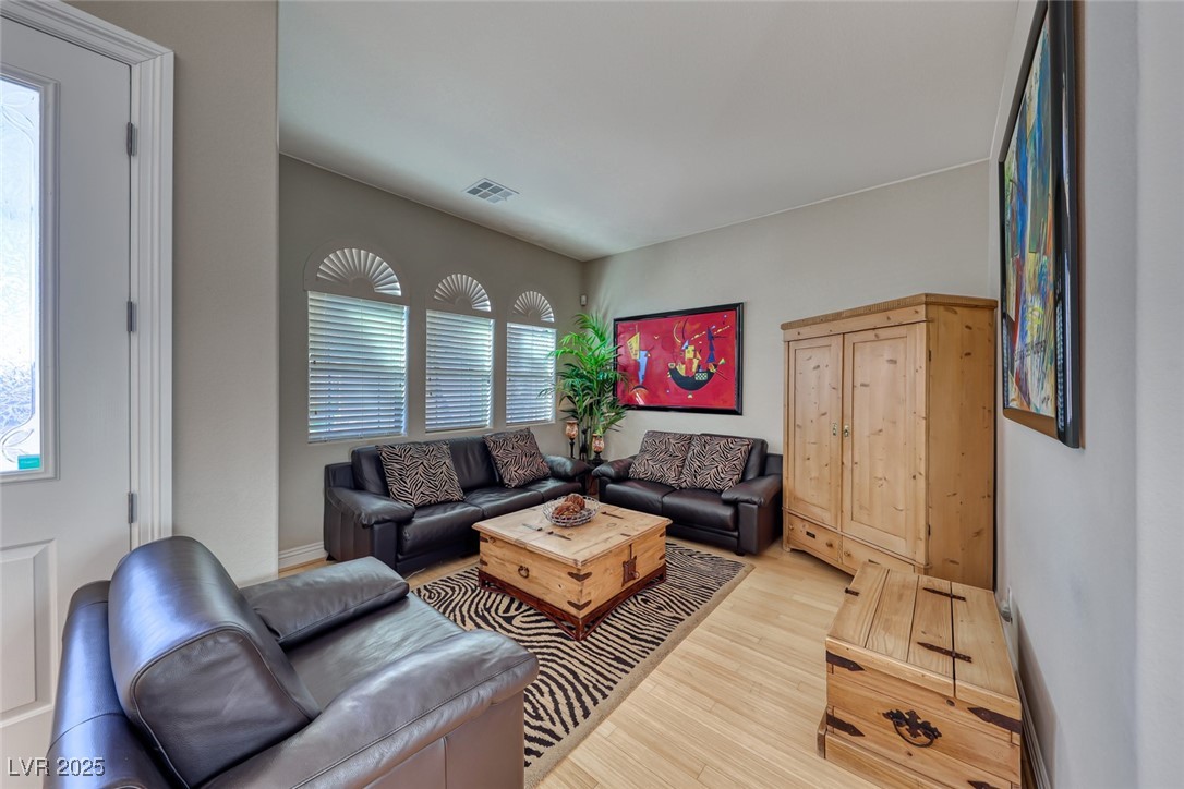 2064 Poetry Avenue Property Photo 11