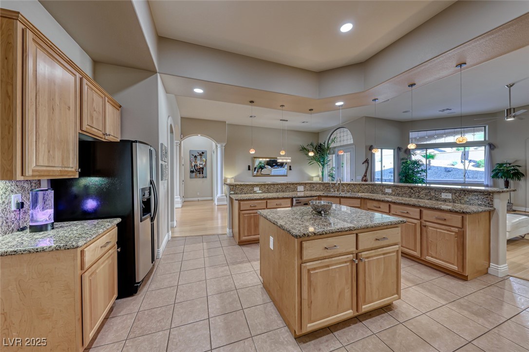 2064 Poetry Avenue Property Photo 24