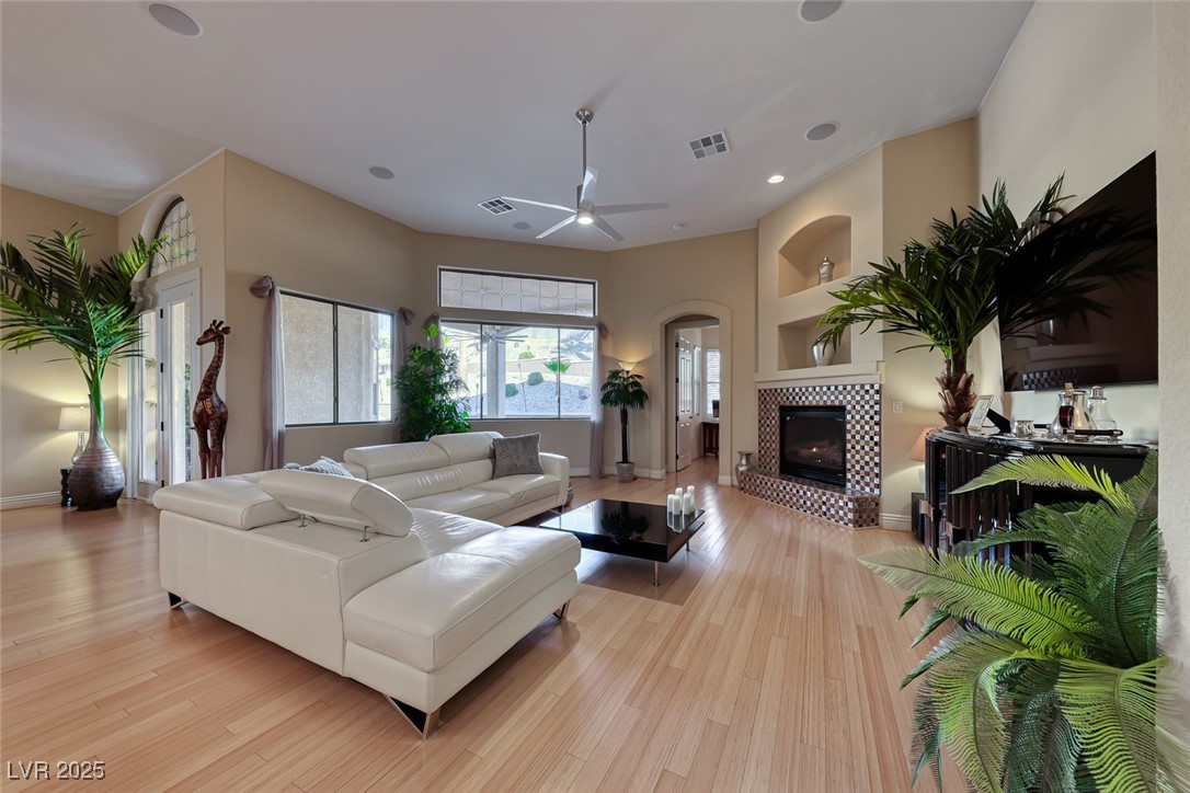 2064 Poetry Avenue Property Photo 30