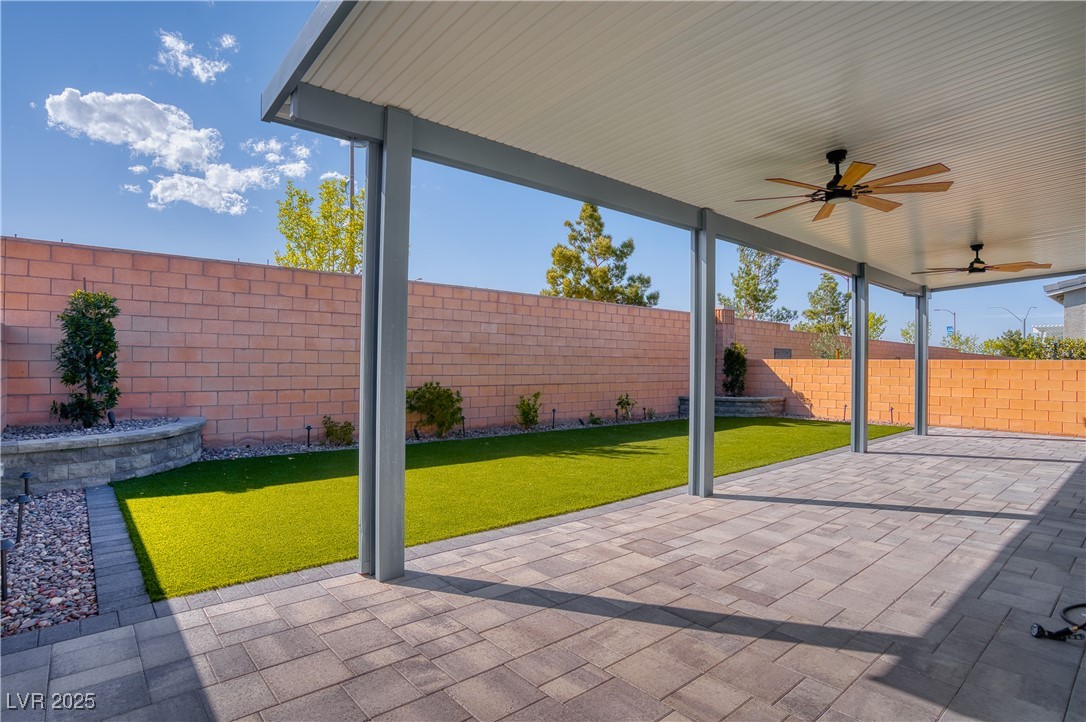 9057 North Skye Treeline Street Property Photo 19
