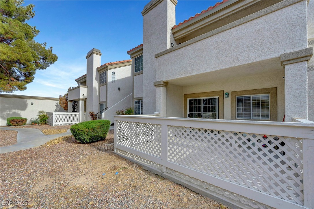 2669732 Property Photo 3