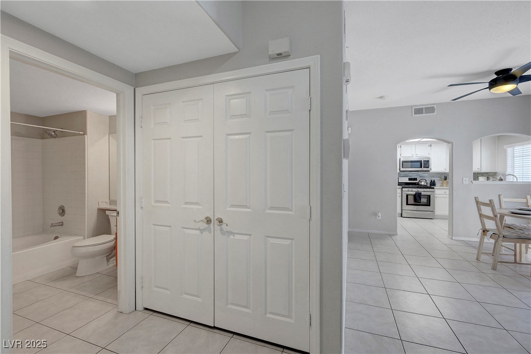 2669732 Property Photo 12