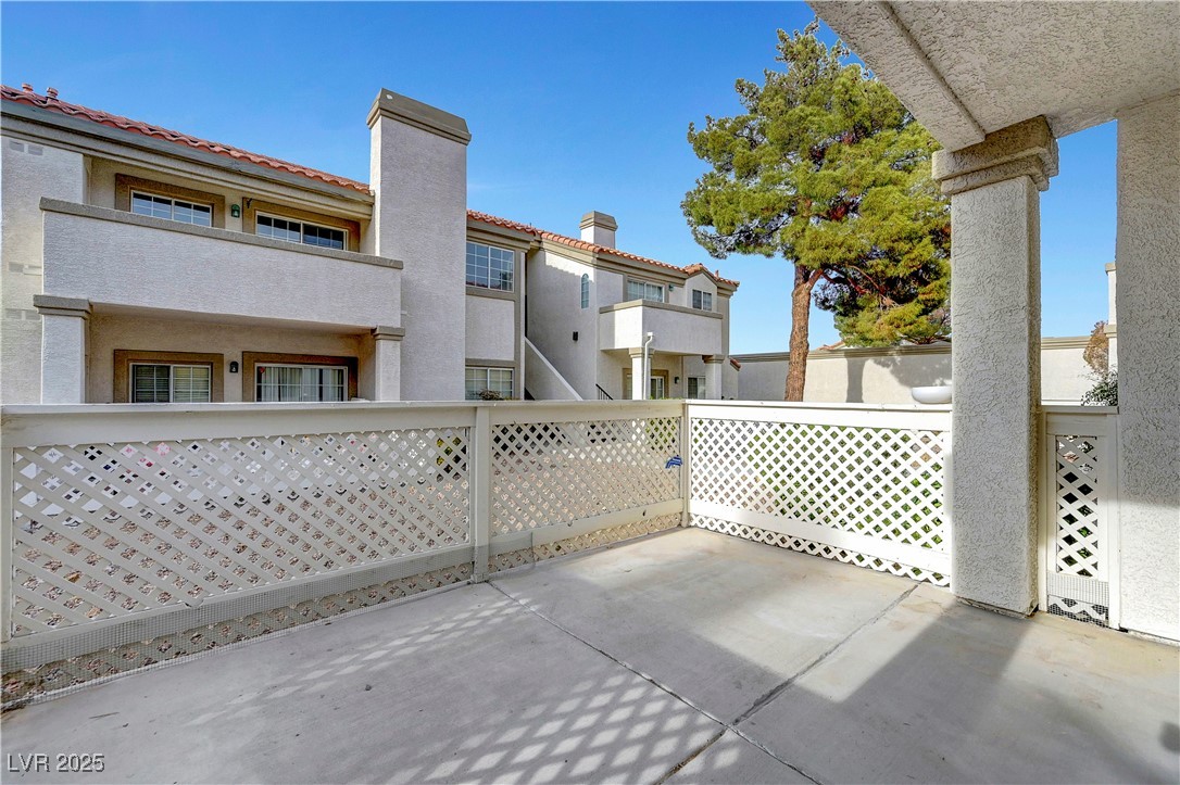 2669732 Property Photo 38