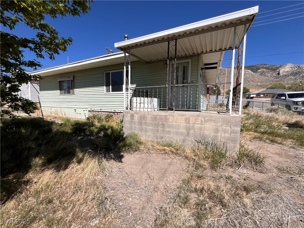 14 Avenue G Property Photo 1