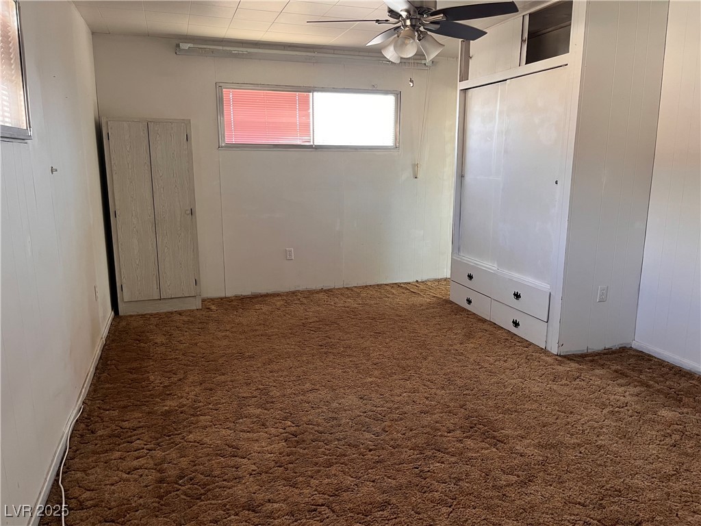 14 Avenue G Property Photo 11