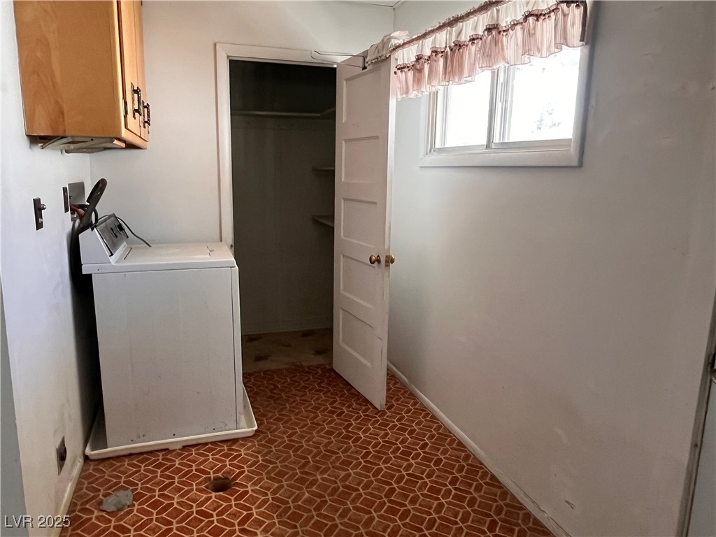 14 Avenue G Property Photo 13