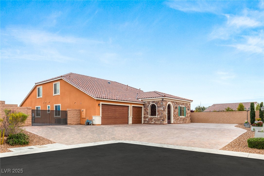 9096 Becket Ranch Court Property Photo 1