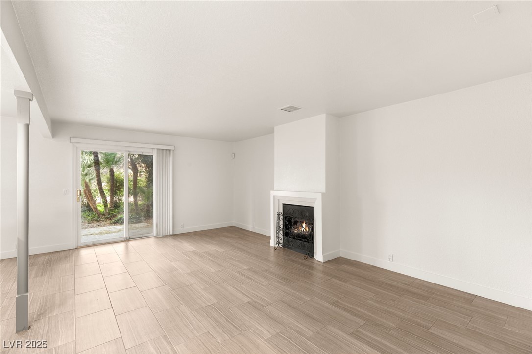 2935 Pinehurst Drive Property Photo 10