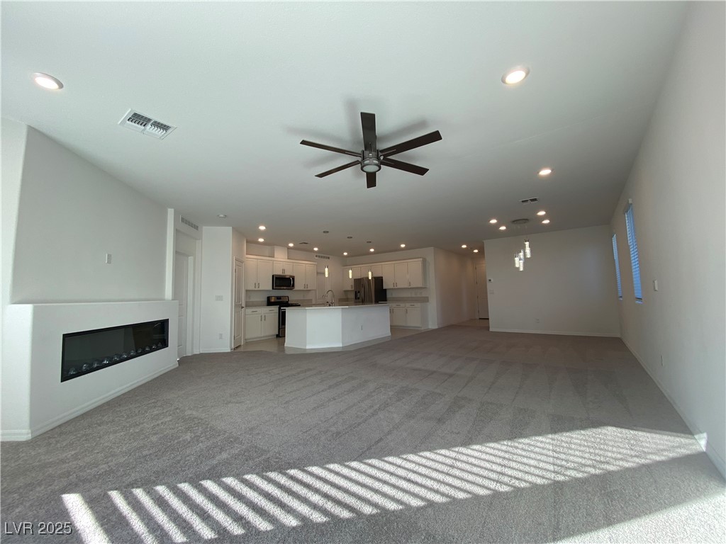 7109 Moss Hill Avenue Property Photo 6