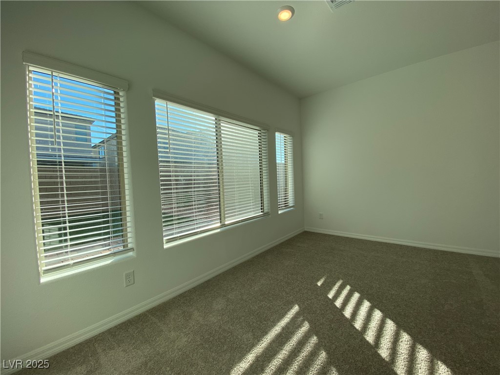 7109 Moss Hill Avenue Property Photo 17