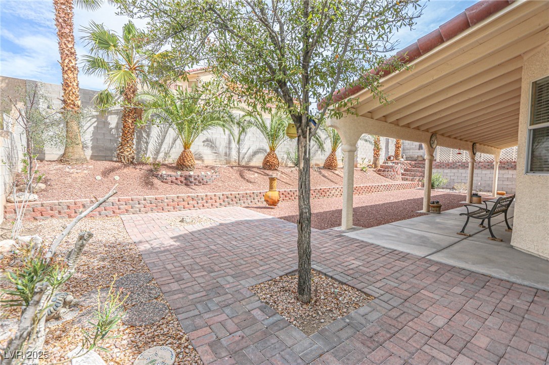 6630 Cave Rock Avenue Property Photo 7