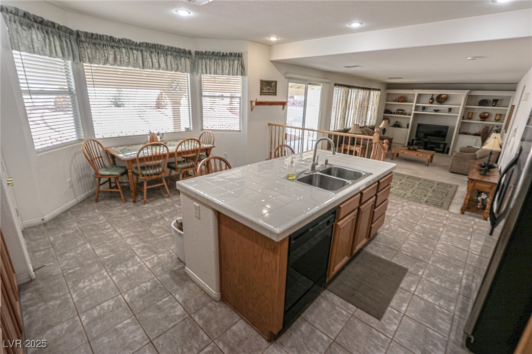 6630 Cave Rock Avenue Property Photo 15