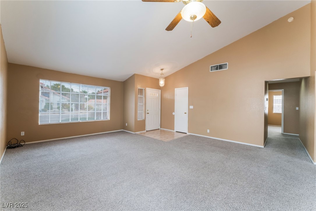1335 Heather Oaks Way Property Photo 6