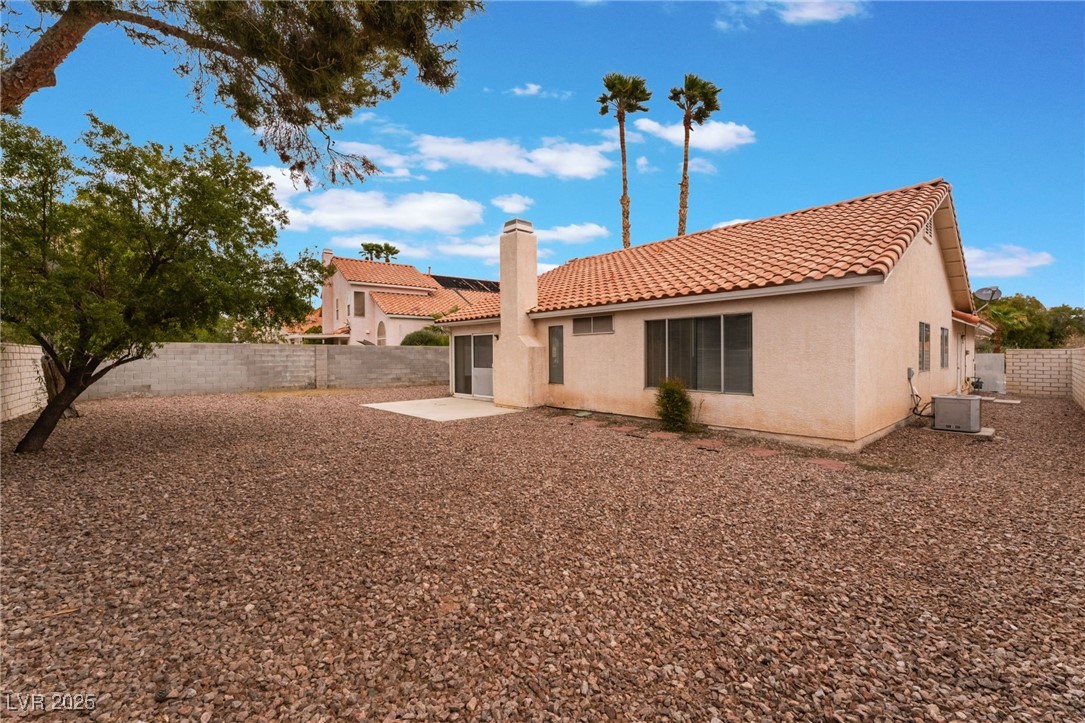 1335 Heather Oaks Way Property Photo 36