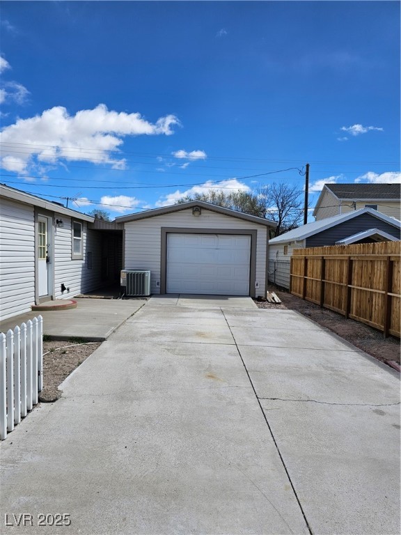 368 Hollingshead Street Property Photo 5